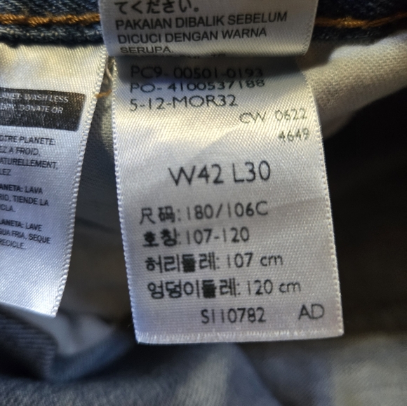 LEVI'S 501 Button Fly Jeans Men's 42W X 30L - Picture 6 of 6